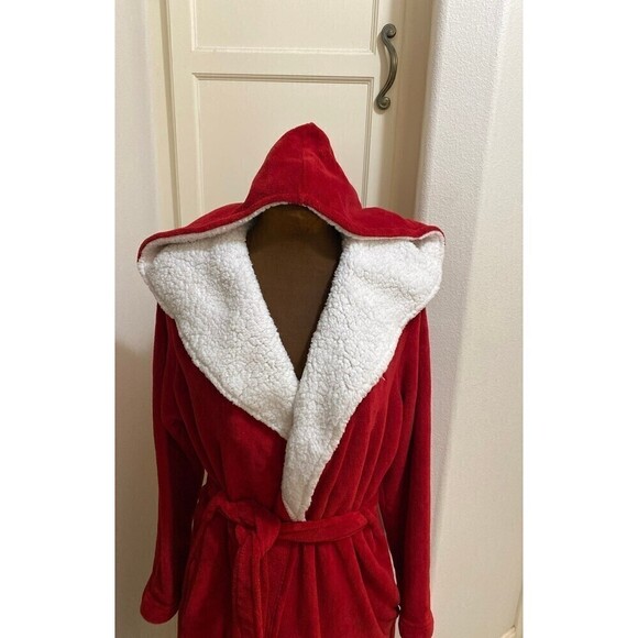 Victoria Secret Plush Bath Robe - Picture 2 of 9